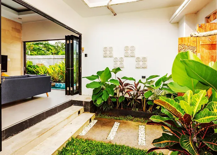Layana Nusa Private Villa