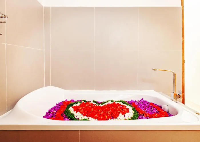 Layana Nusa Private Villa *